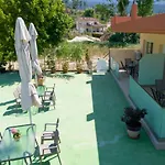 アパート Laskaridis